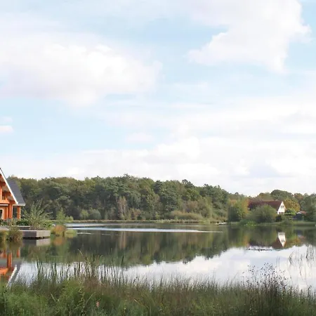 Dom wakacyjny Lovely In With Wifi *