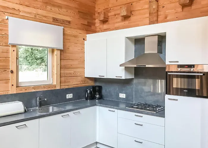 Lovely In With Wifi * Heel