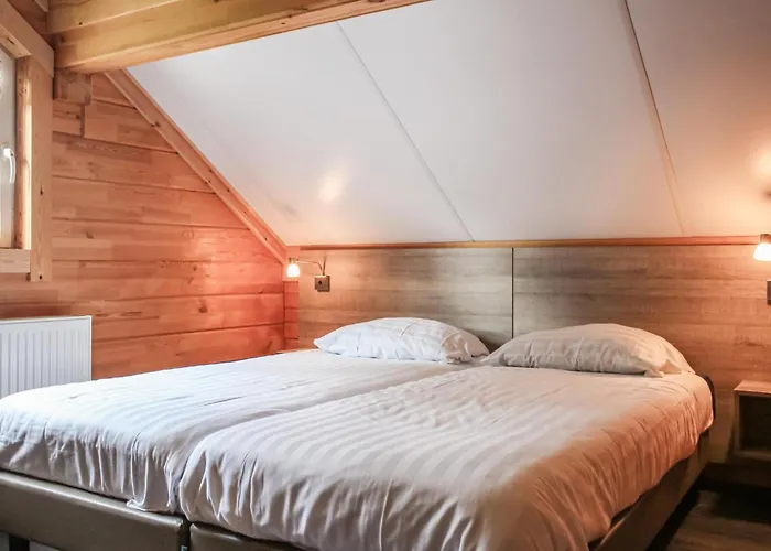 Lovely In With Wifi * Heel